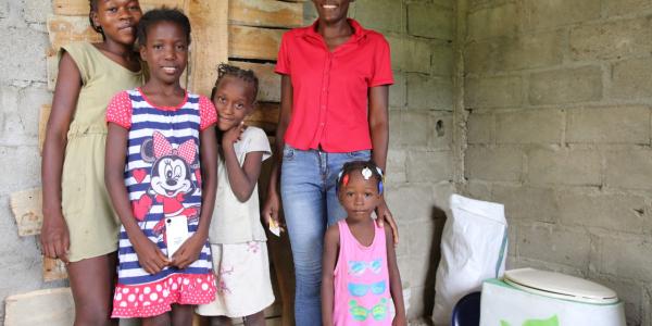 photo credit: Vic Hinterlang