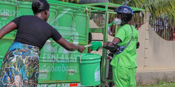 SOIL container exchange