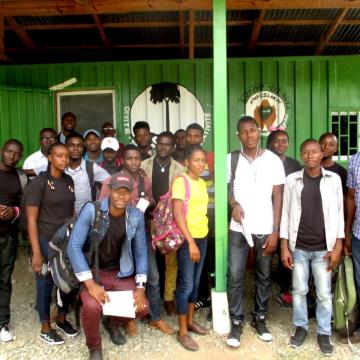 Agronomy students visit SOIL