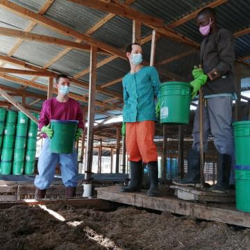 Lukas and Jojo didn’t just observe the processes, they jumped in to get a hands on review of how it all worked!