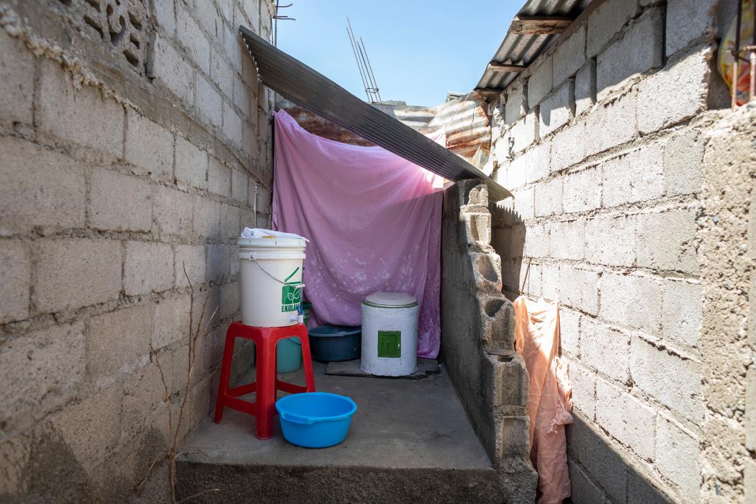 EkoLakay customer toilet